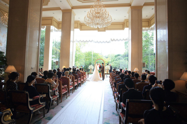 老舗ホテルで叶えたヴィンテージ ・モダンな結婚式