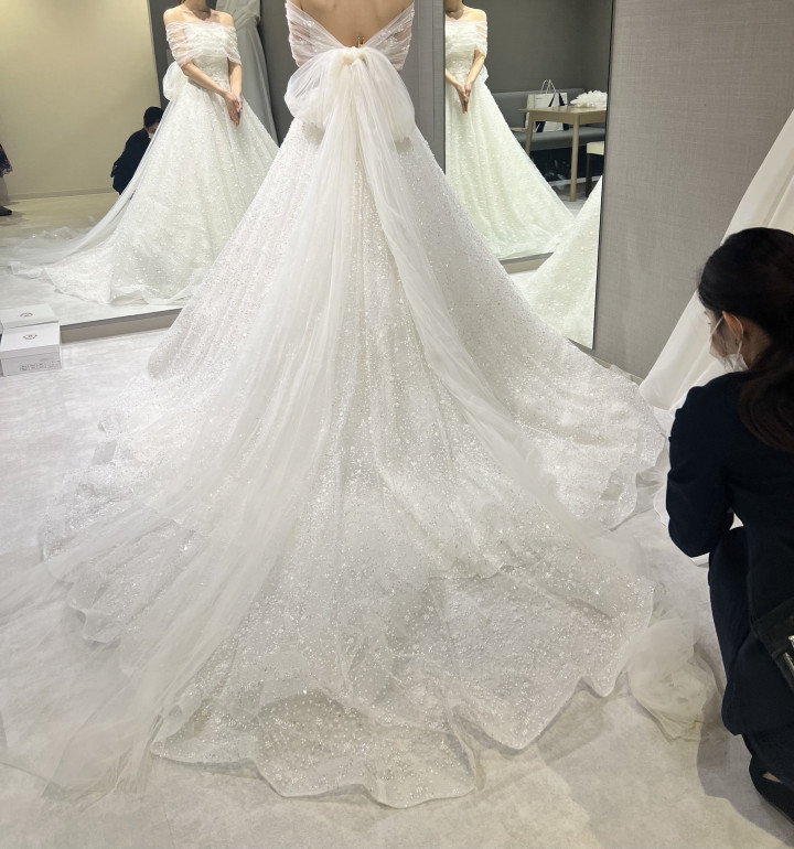 ナオさんのウエディングドレスの写真