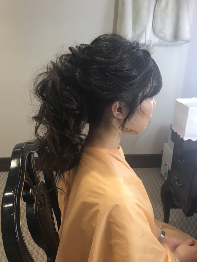 pomさんのヘアメイクの写真