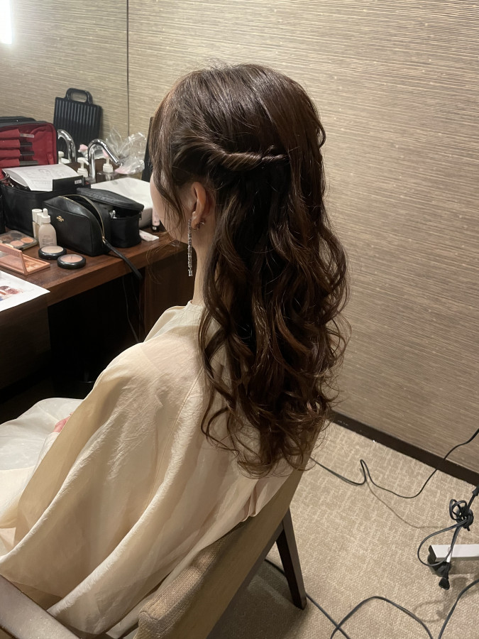 かぴばら1129さんのヘアメイクの写真