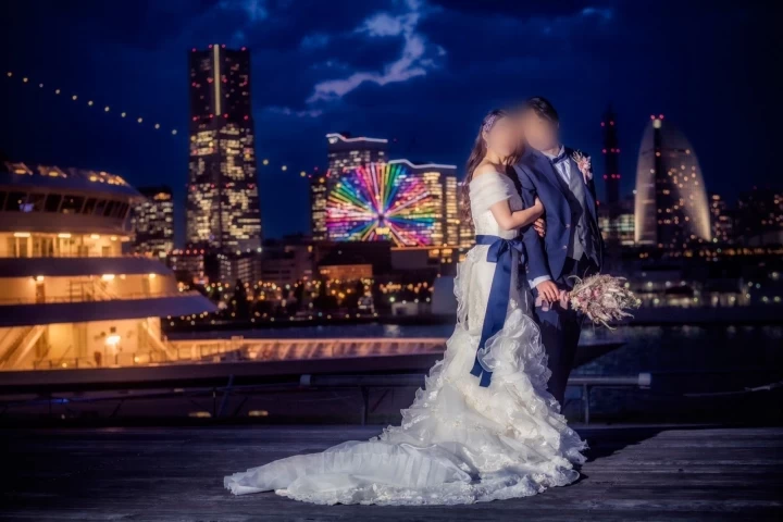 結婚式 ガーデンフォト 前撮り ソフトマーメイド 背中見せ 流行