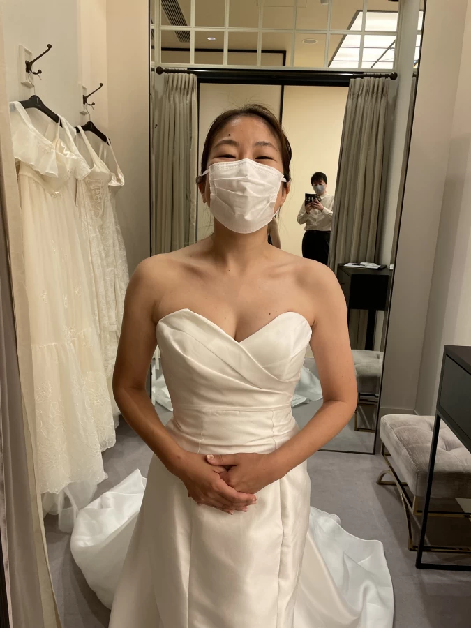 ももばななさんのドレス試着　運命の日の写真