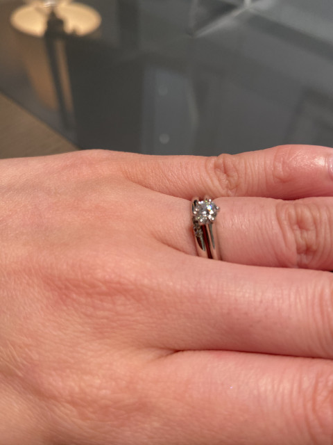 ホークさんの結婚指輪の写真