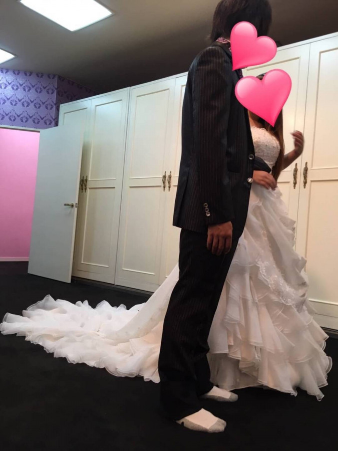 凛さんのウエディングドレスの写真