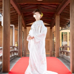 OHさんの新婦衣装の写真