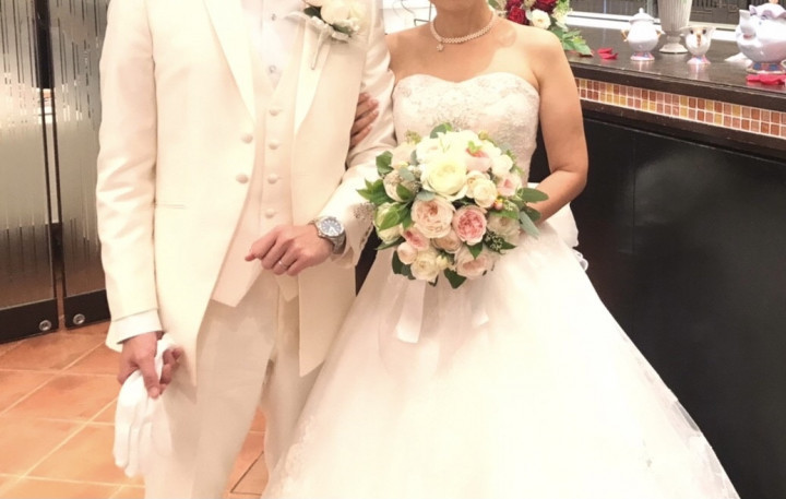 エマさんのウエディングドレスの写真