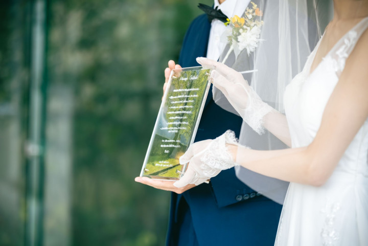 まなさんの結婚証明書の写真