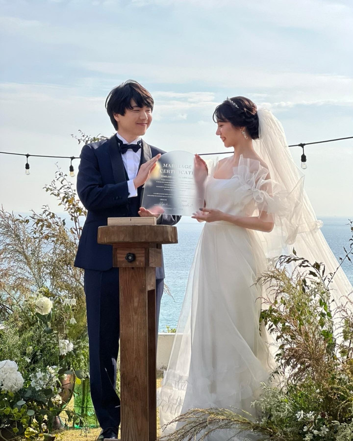 MAYUさんの結婚証明書の写真