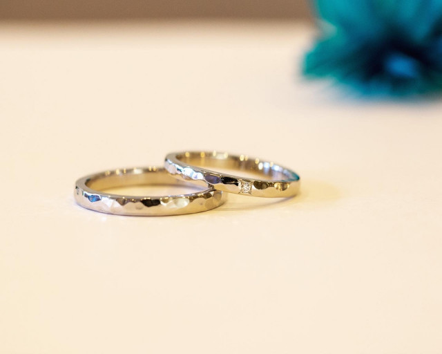 リサさんの結婚指輪の写真