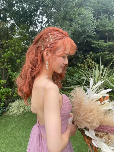 リさんのヘアメイクの写真