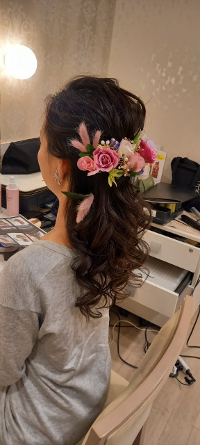 マドカさんのヘアメイクの写真