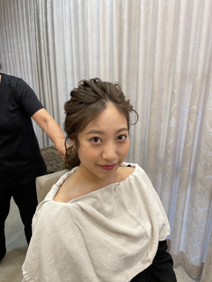 りおさんのヘアメイクの写真