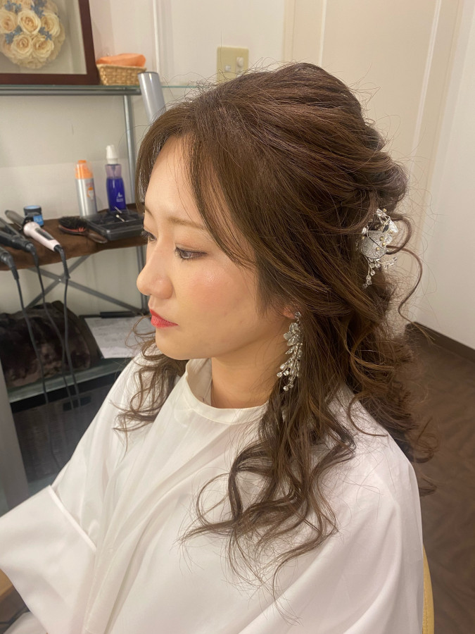 アヤさんのヘアメイクの写真