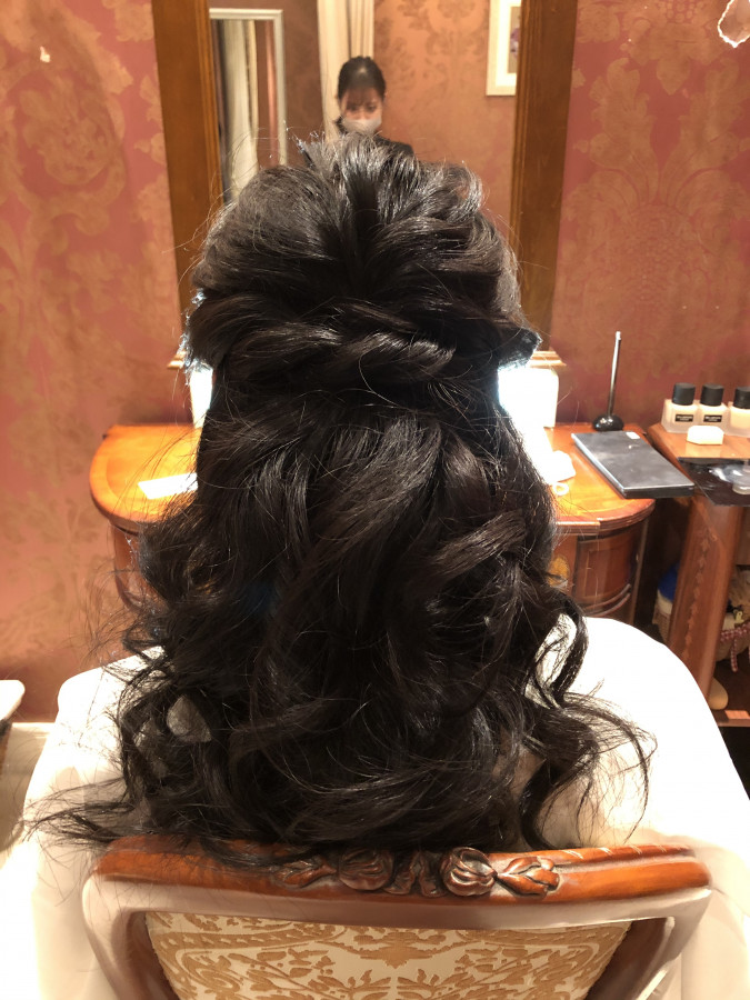 amiさんのヘアメイクの写真