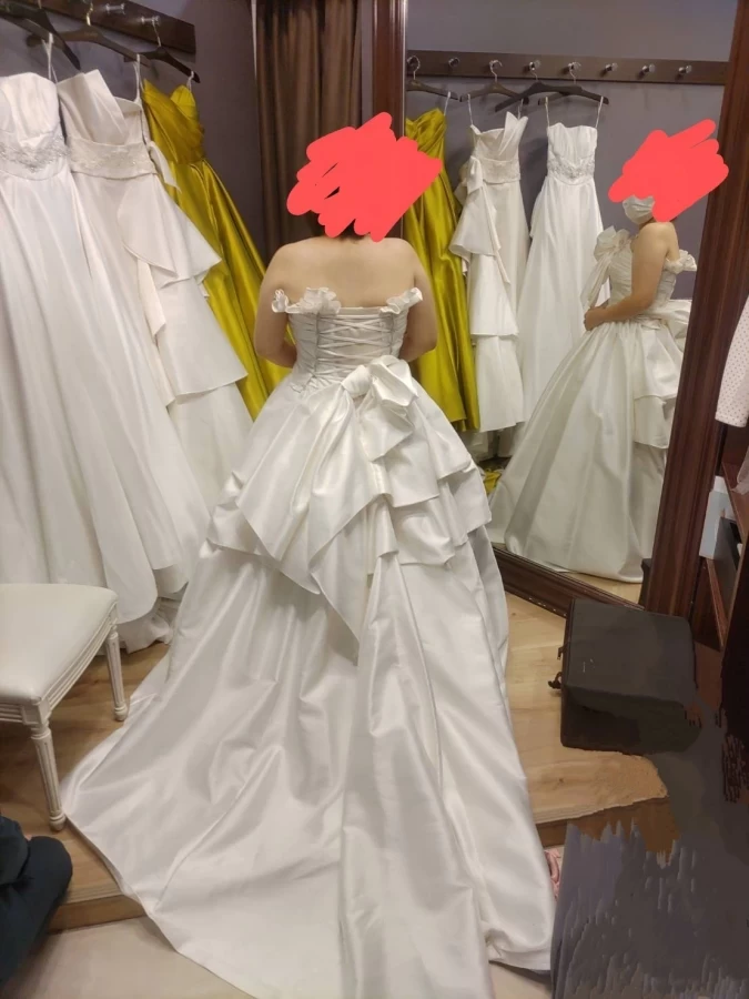 みゃーみゅーさんのウエディングドレスの写真