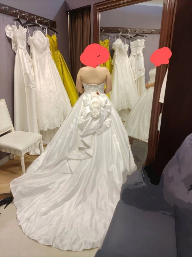 みゃーみゅーさんのウエディングドレスの写真