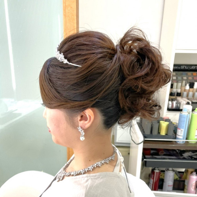 おゆかさんのヘアメイクの写真