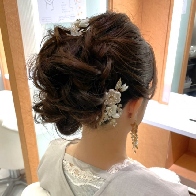 おゆかさんのヘアメイクの写真