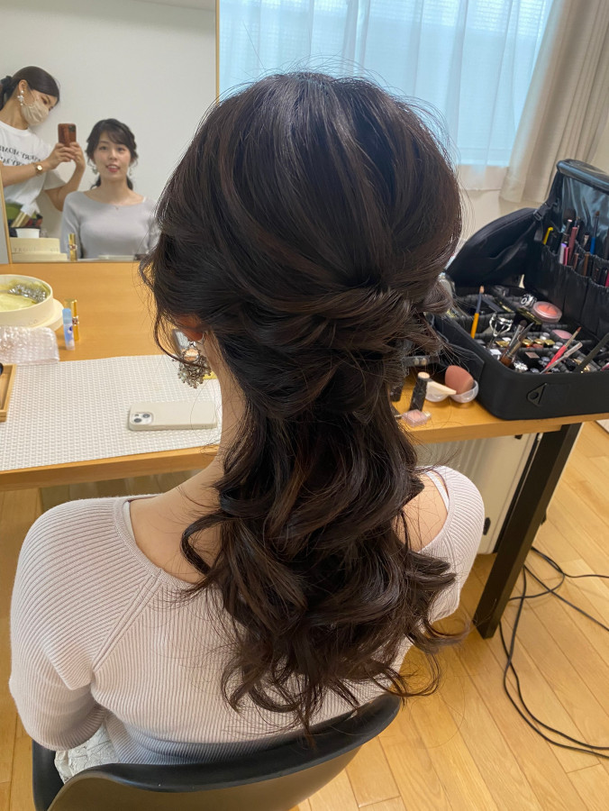 tomomnさんのヘアメイクの写真