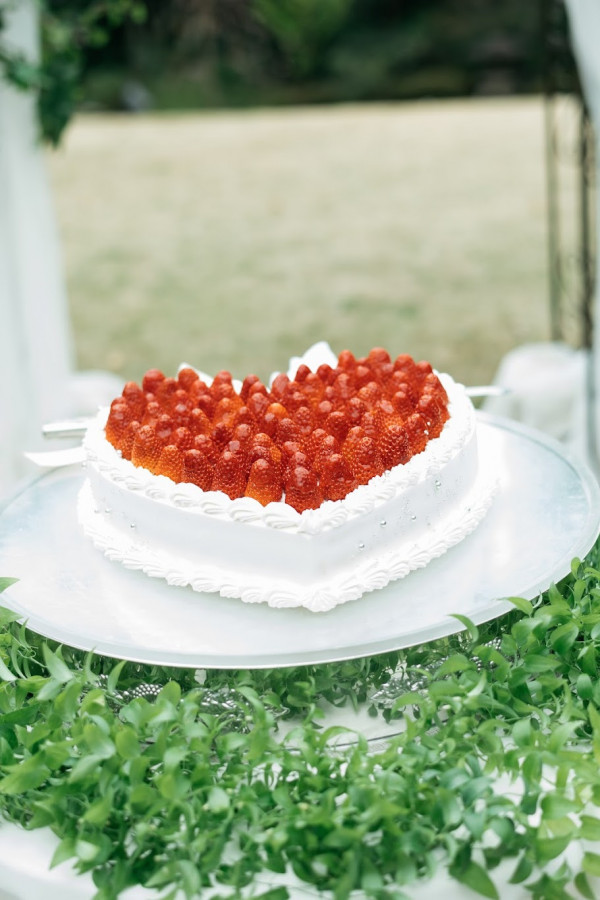桃さんのウエディングケーキの写真