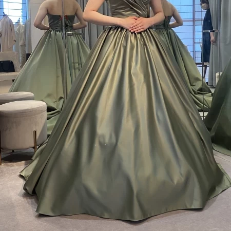 こんちゃんさんのカラードレス