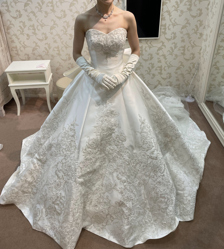 azusaさんのウエディングドレスの写真