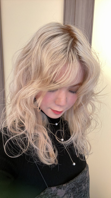 Sarahさんのヘアメイクの写真