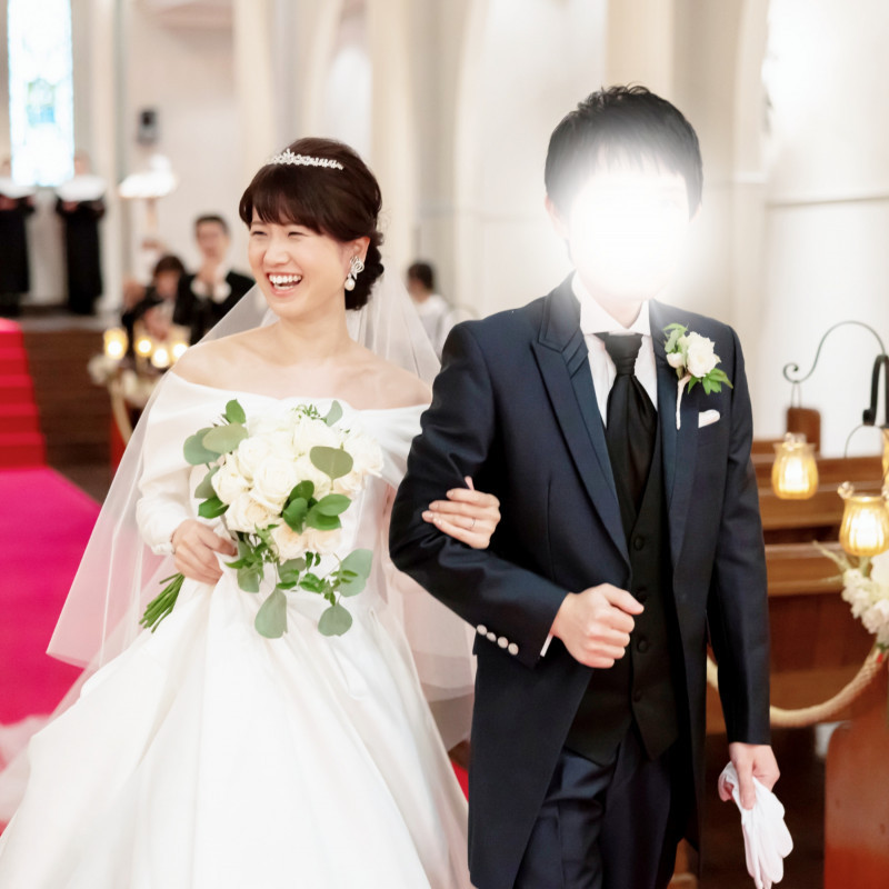 『言葉で伝える、時間を楽しむ、一瞬を永遠に』 歓談、お食事、写真メインの大人を満たすウェディング