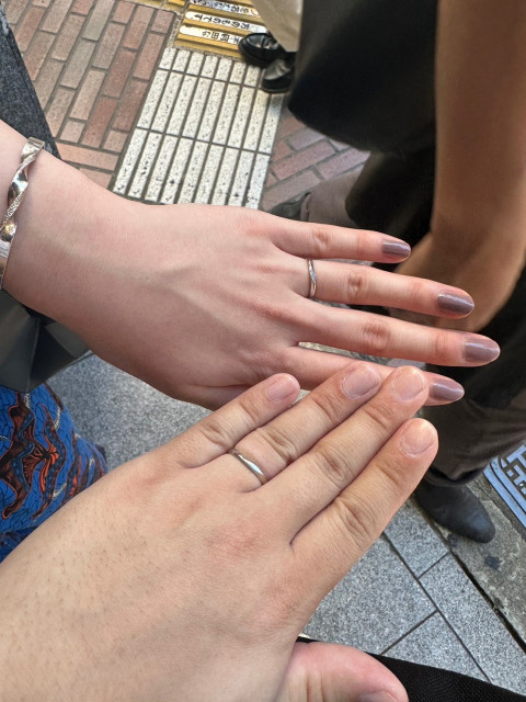 のんさんの結婚指輪の写真