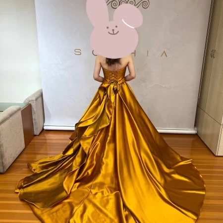 りっちゃんさんのカラードレス