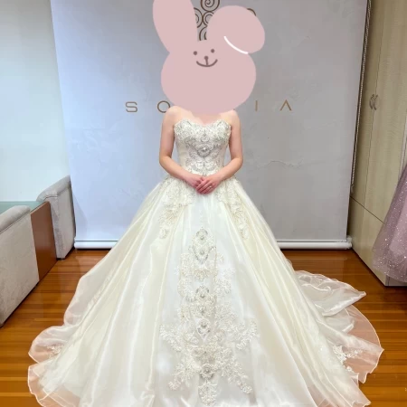 りっちゃんさんのウエディングドレス