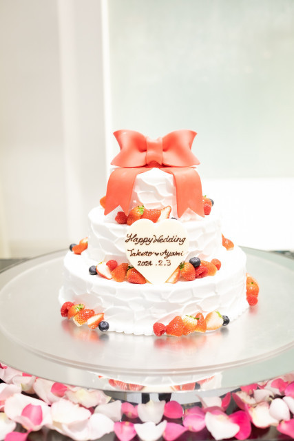 あやぴちさんのウエディングケーキの写真