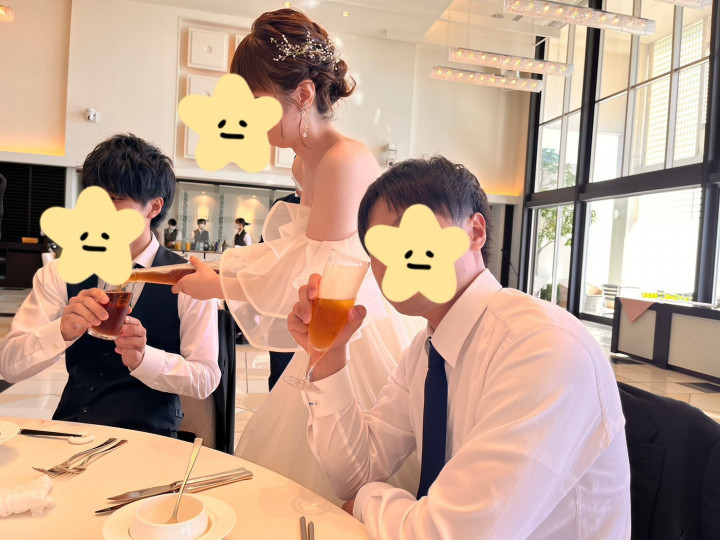 あやまんさんのヘアメイクの写真