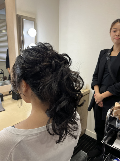 まなまななななさんのヘアメイクの写真