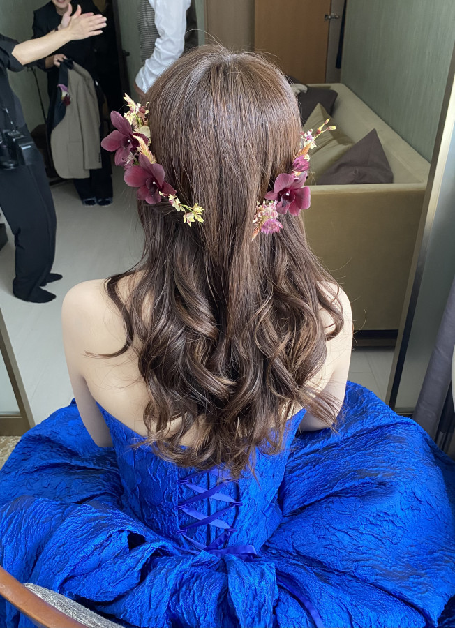 momoさんのヘアメイクの写真