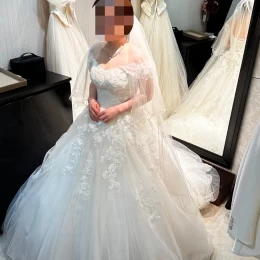 すずきさんのウエディングドレスの写真
