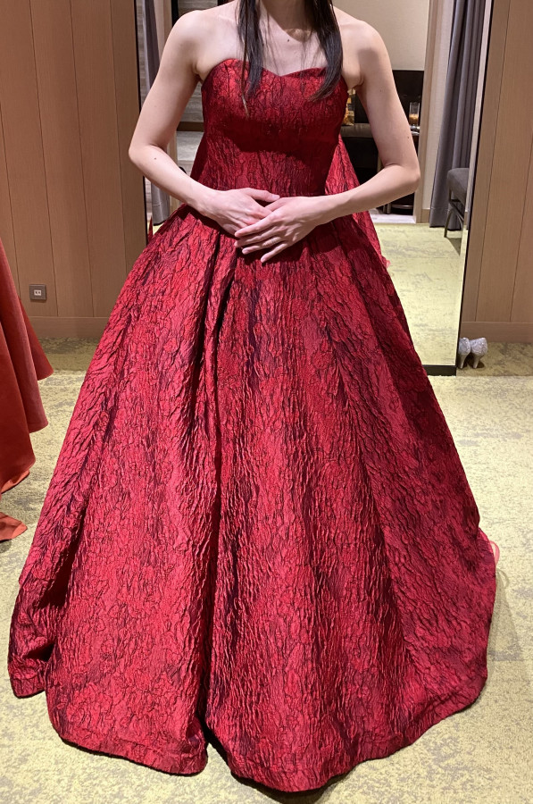 りぃこさんのカラードレスの写真