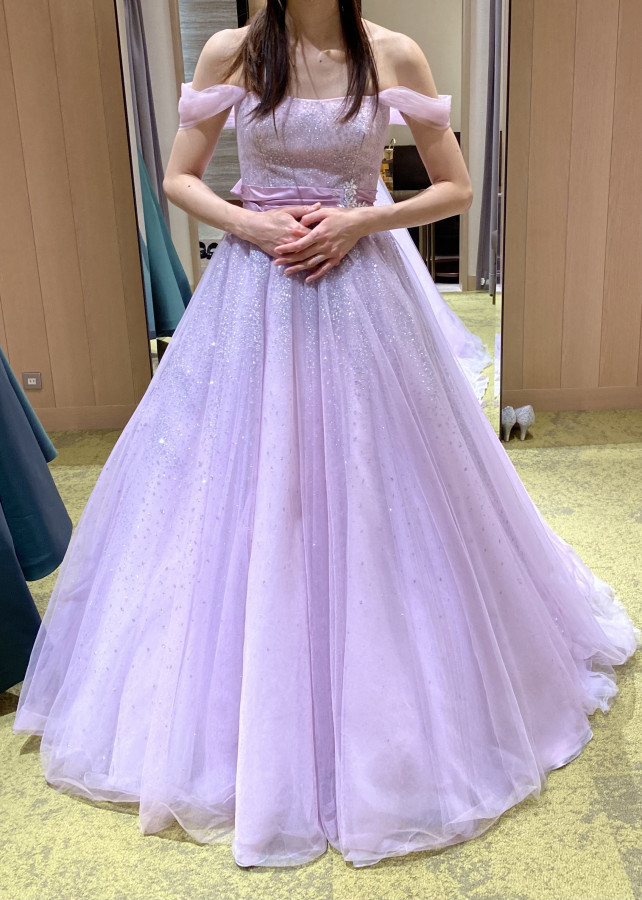 りぃこさんのカラードレスの写真