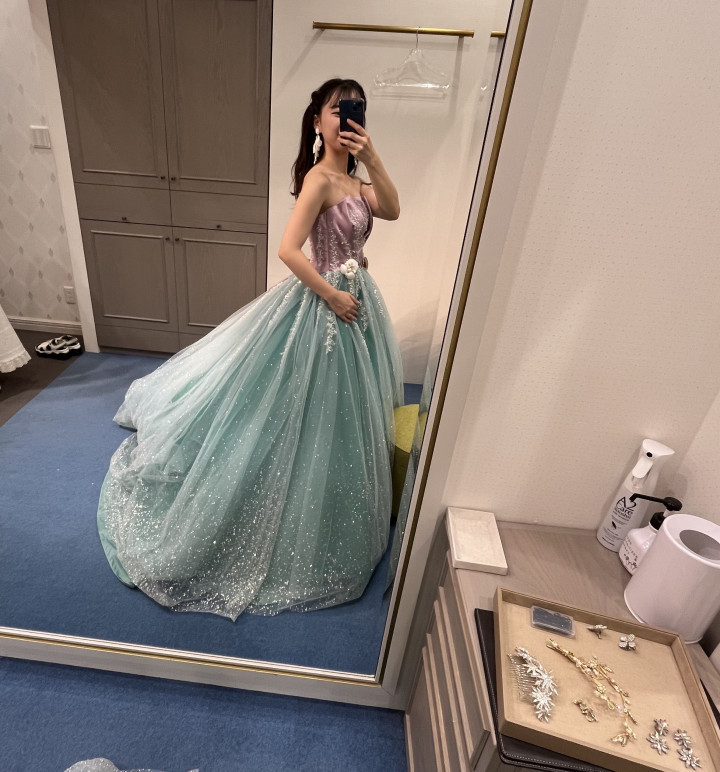 みさんのカラードレスの写真