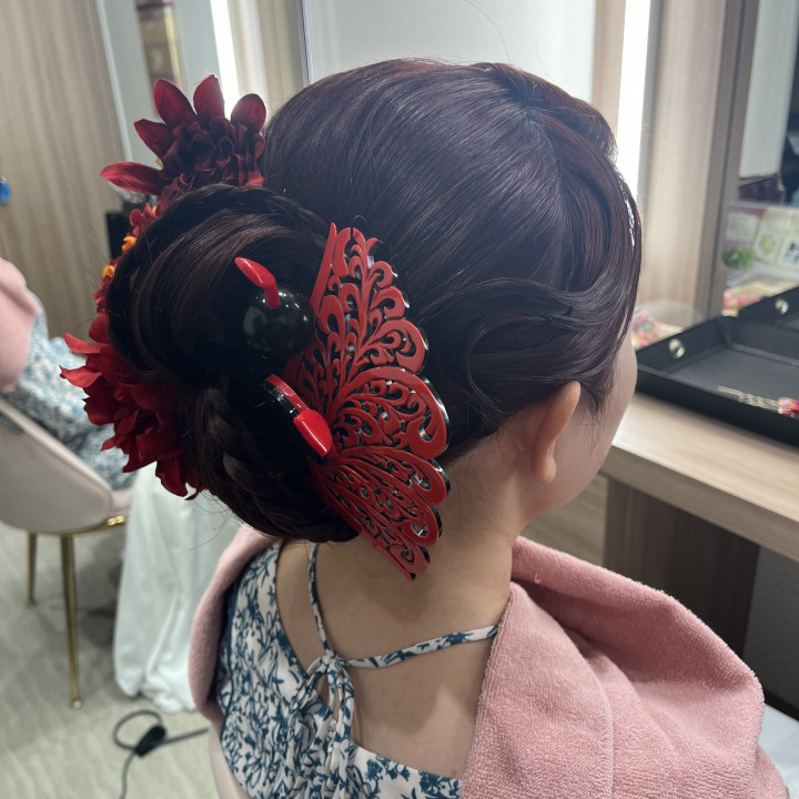 雅叙花さんのヘアメイクの写真