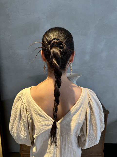 kasmさんのヘアメイクの写真