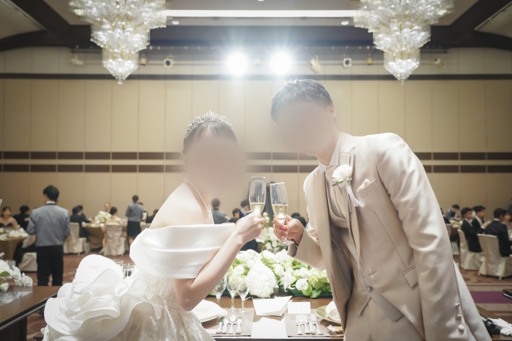 笑顔と感動に包まれた　心温まる結婚式の一日