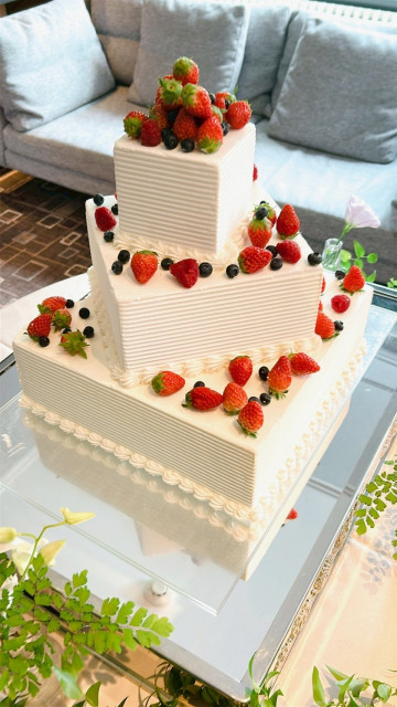 アヤさんのウエディングケーキの写真