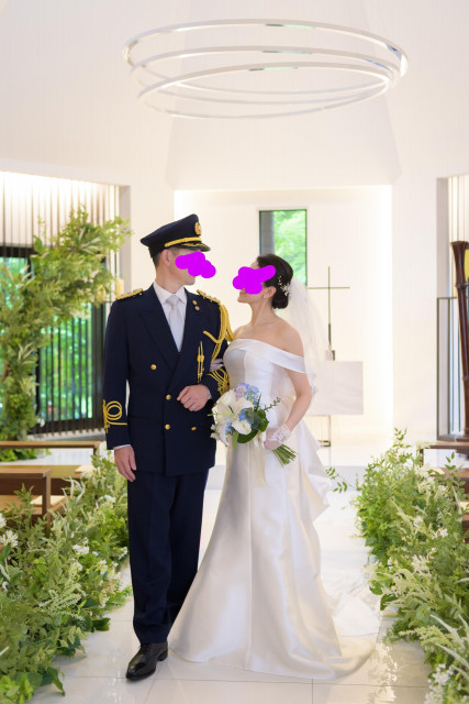 アヤさんの新郎衣装の写真