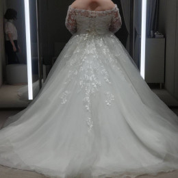 アユさんさんのウエディングドレスの写真