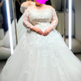 アユさんさんのウエディングドレスの写真