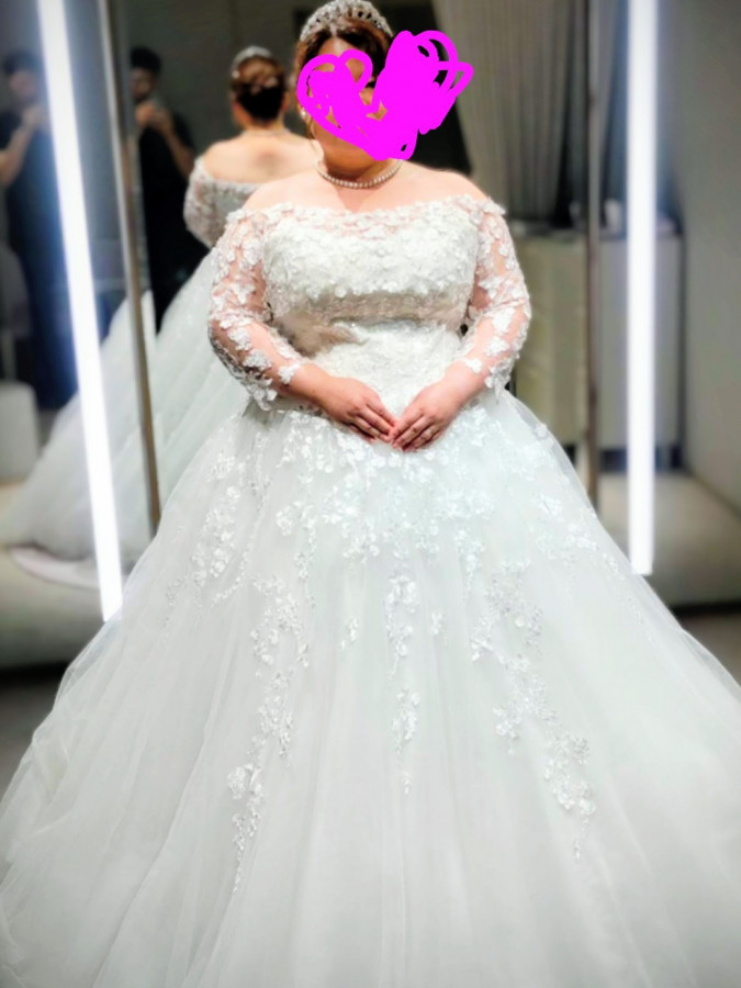 アユさんさんのウエディングドレスの写真