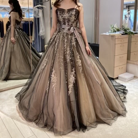 びすころんさんのカラードレス