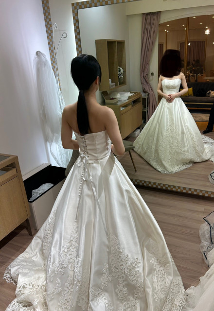 ぱんださんのウエディングドレスの写真
