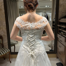 ホワイトリリーさんのウエディングドレスの写真